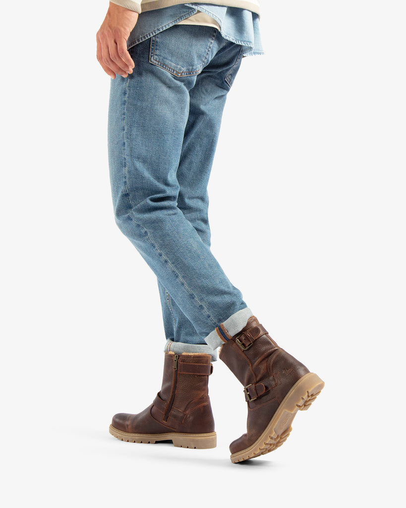 Faust botas de piel con forro interior de pelo. cuero