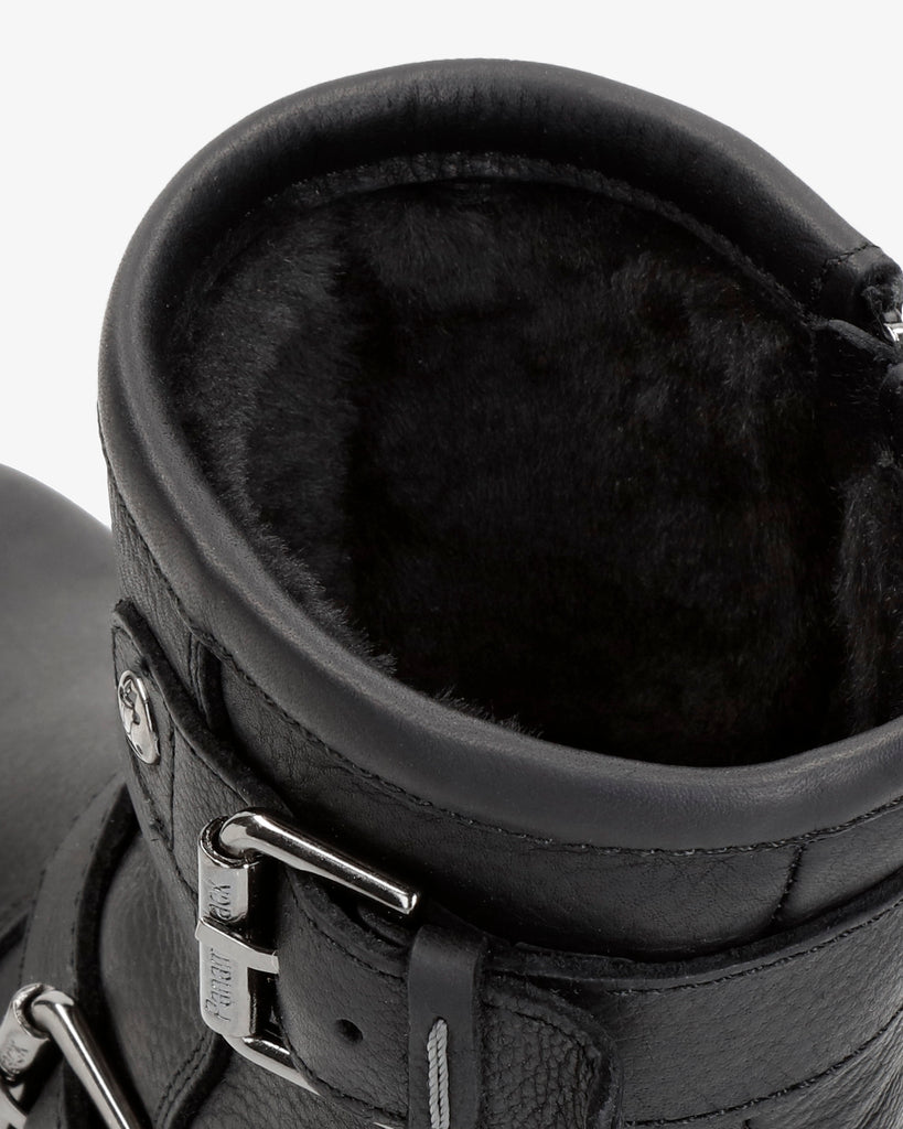 Felina Igloo botas de piel con forro interior de pelo natural. negro