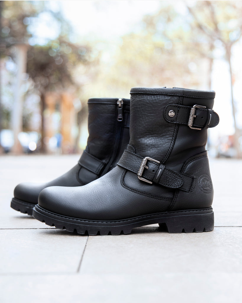 Felina Igloo botas de piel con forro interior de pelo natural. negro