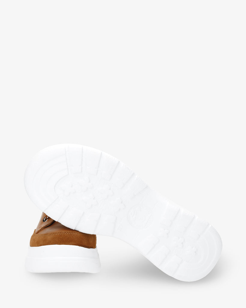 Hilda sneakers de piel con forro interior de piel. cuero