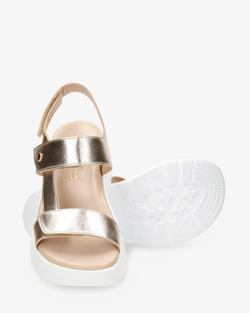 Noor Shine sandalias de piel con forro interior de piel. oro