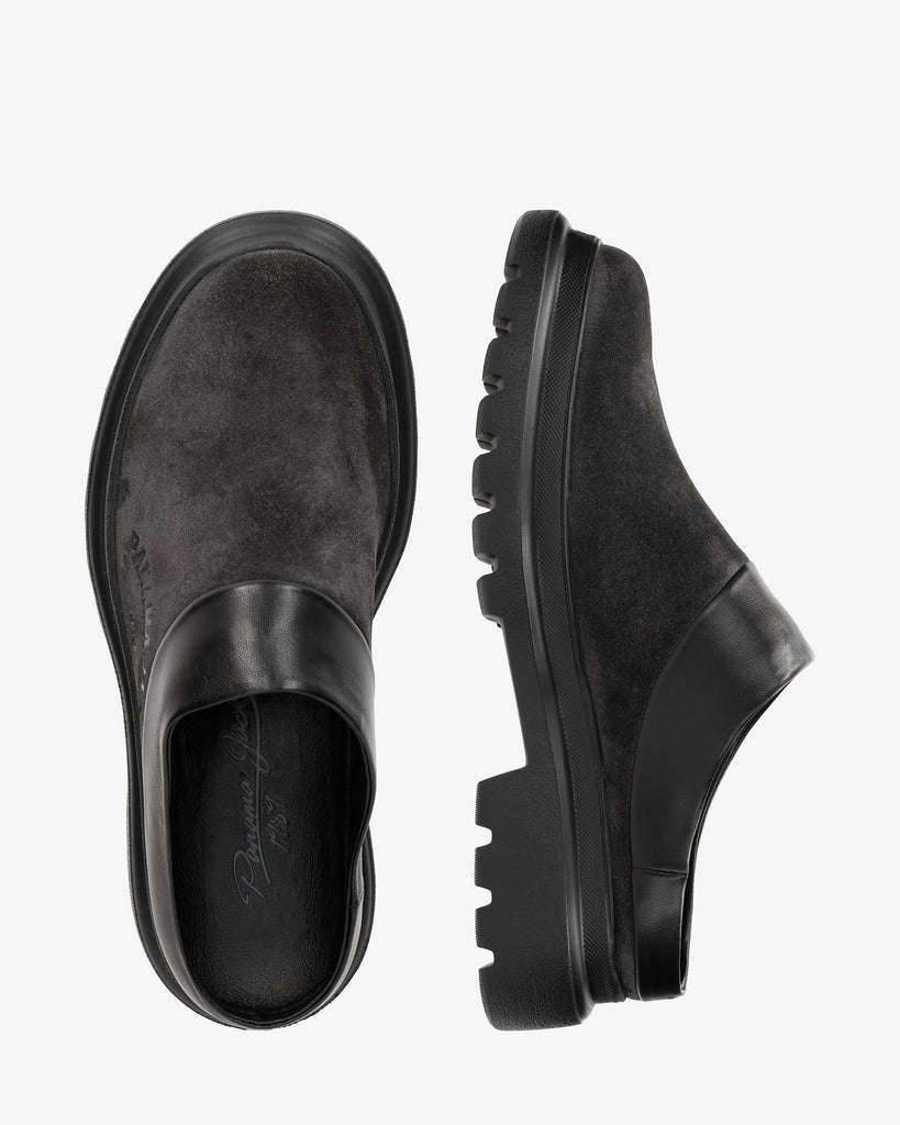 Theo zueco de piel con forro interior de piel. gris