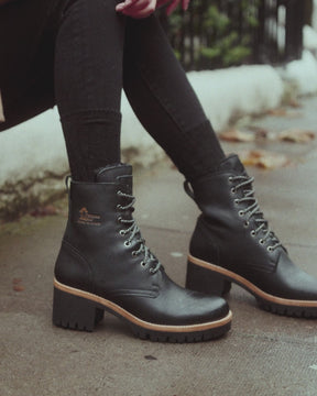 Padma botas de piel con forro interior de pelo. negro